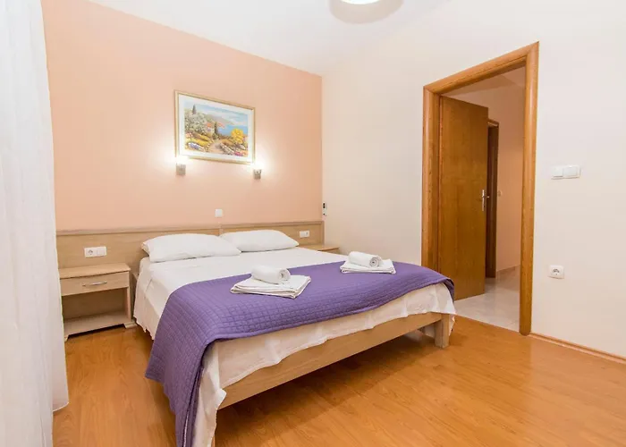 Star 3 דירה פג